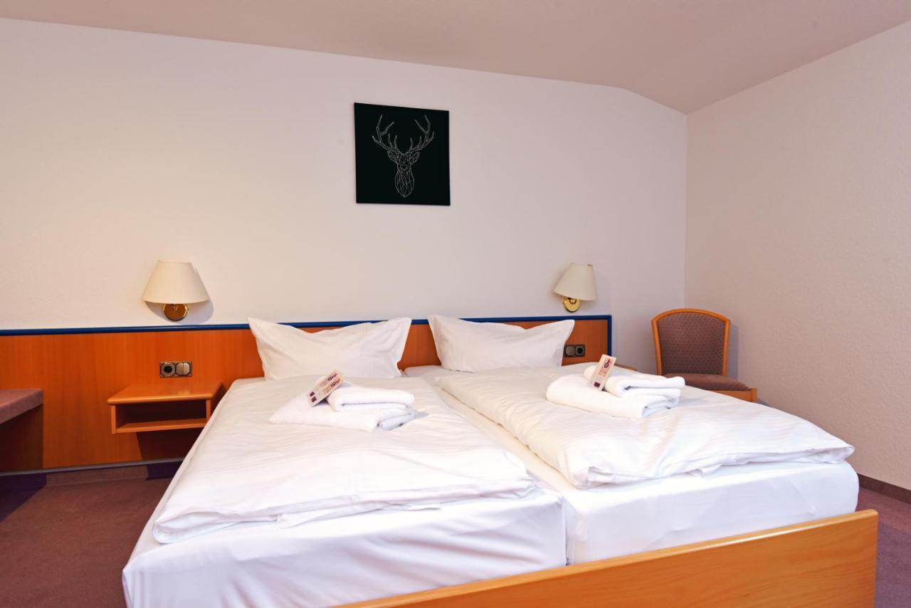 Landhotel Der Distelhof Mit Scheunencafe Dillstadt Esterno foto